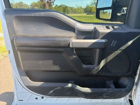 Used 2017 Ford F150 XLT w/ Equipment Group 301A Mid AWD/4WD image 17