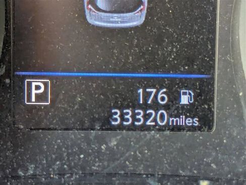 Used 2018 Nissan Rogue SV image 10