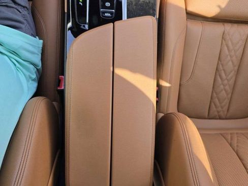 Used 2022 BMW 540i xDrive w/ M Sport Package image 26