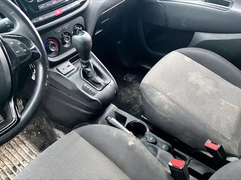 Used 2018 RAM ProMaster City Tradesman image 13