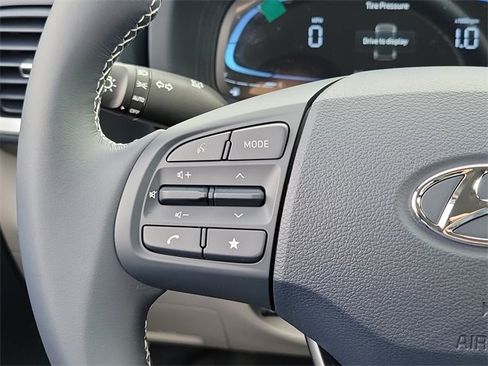 New 2026 Hyundai Venue SEL image 5