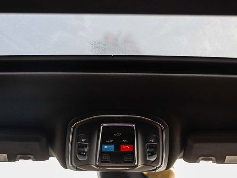 New 2025 Jeep Grand Cherokee L Altitude image 17