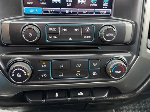 Used 2018 Chevrolet Silverado 2500 LT AWD/4WD image 26