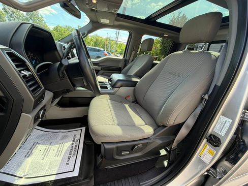 Used 2018 Ford F150 XLT w/ Equipment Group 302A Luxury AWD/4WD image 13