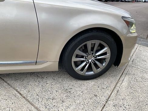 Used 2014 Lexus LS 460 AWD image 11