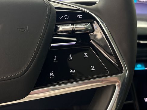 New 2025 Cadillac Escalade IQ Luxury 2 w/ LPO, Radiant Package image 30