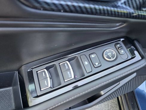 Used 2025 Honda Accord Touring image 18