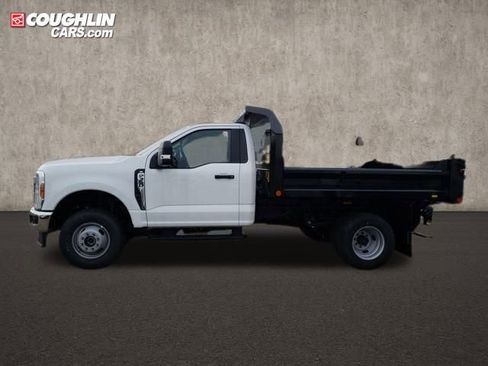 New 2025 Ford F350 XL w/ XL Chrome Package image 5