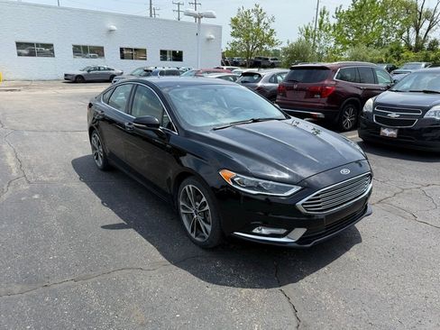 Used 2017 Ford Fusion Titanium FWD image 4