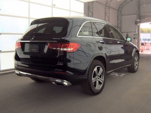 Used 2019 Mercedes-Benz GLC 300 4MATIC w/ Premium Package image 2
