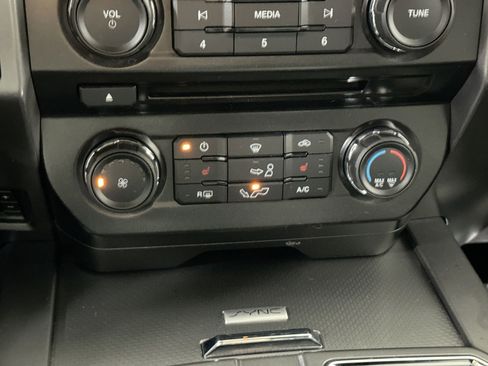 Used 2015 Ford F150 XLT w/ Equipment Group 302A Luxury image 25