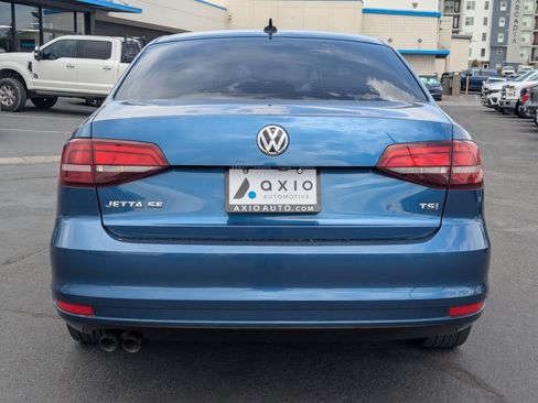 Used 2017 Volkswagen Jetta SE FWD image 6