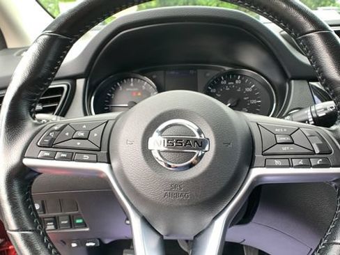Used 2022 Nissan Rogue Sport SV AWD/4WD image 15