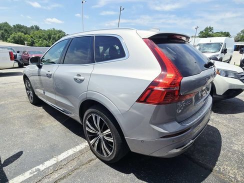 Used 2023 Volvo XC60 B5 Plus w/ Climate Package AWD/4WD image 3