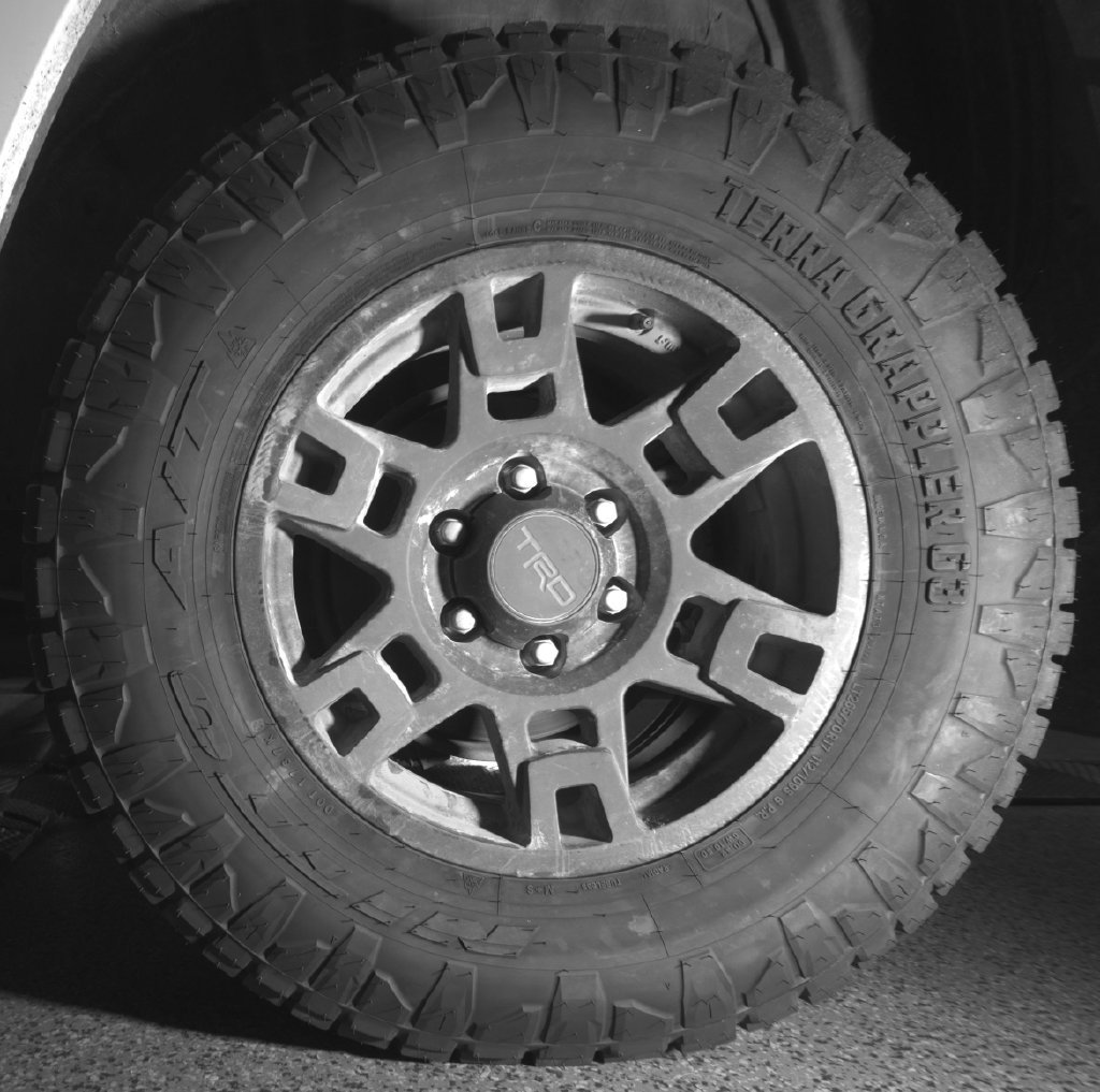 Used 2024 Toyota 4Runner SR5 Premium w/ Moonroof Package AWD/4WD image 16