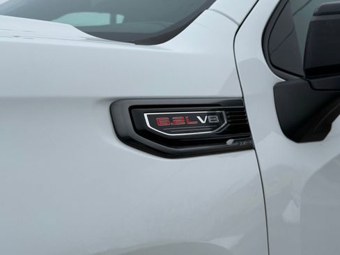 Used 2021 GMC Sierra 1500 AT4 w/ AT4 Value Package AWD/4WD image 13