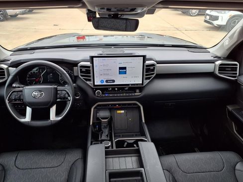 Used 2023 Toyota Tundra Limited w/ Power Package AWD/4WD image 9