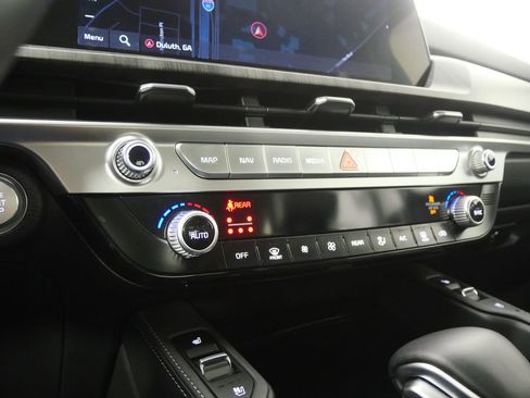 Used 2023 Kia Telluride EX w/ EX Captain's Chair Package image 25