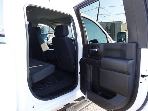 Used 2024 Chevrolet Silverado 2500 Custom w/ Custom Value Package AWD/4WD image 27