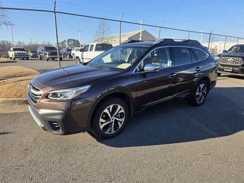 Used 2020 Subaru Outback Touring XT image 10