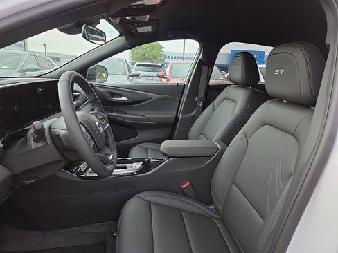 New 2026 Buick Envista Sport Touring w/ Convenience I Package FWD image 10