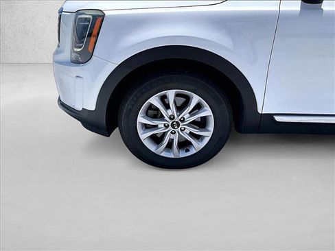 Used 2021 Kia Telluride LX FWD image 10