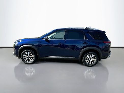 Used 2023 Nissan Pathfinder SL image 4