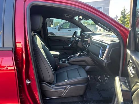 Used 2025 GMC Canyon Elevation w/ Convenience Package AWD/4WD image 39