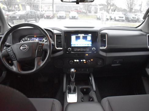 Used 2023 Nissan Frontier SV w/ SV Convenience Package image 24