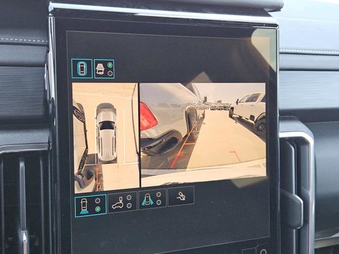 New 2025 GMC Acadia Elevation image 12