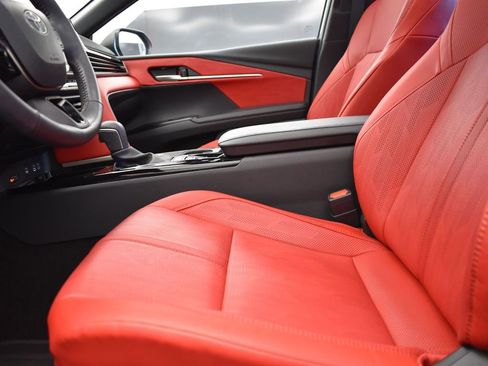 Used 2025 Toyota Camry XSE image 13