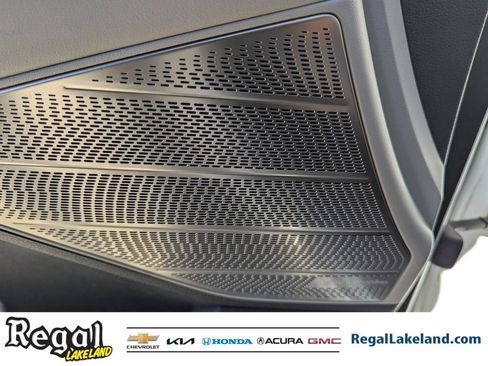 Used 2022 Hyundai Palisade Calligraphy w/ Winter Package image 18