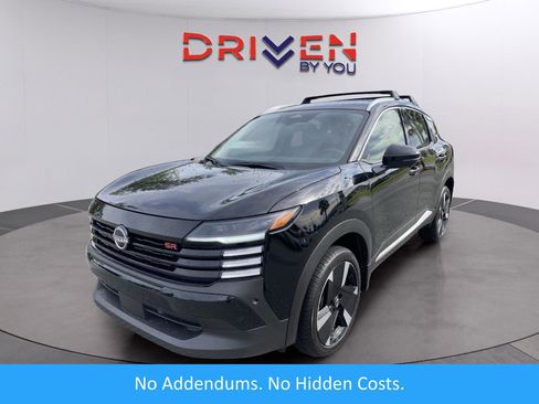 New 2025 Nissan Kicks SR image 1