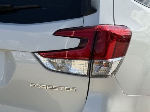 Used 2023 Subaru Forester Premium AWD/4WD image 7