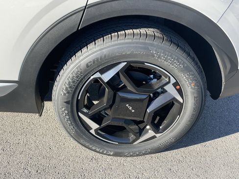 New 2026 Kia Sportage EX image 33