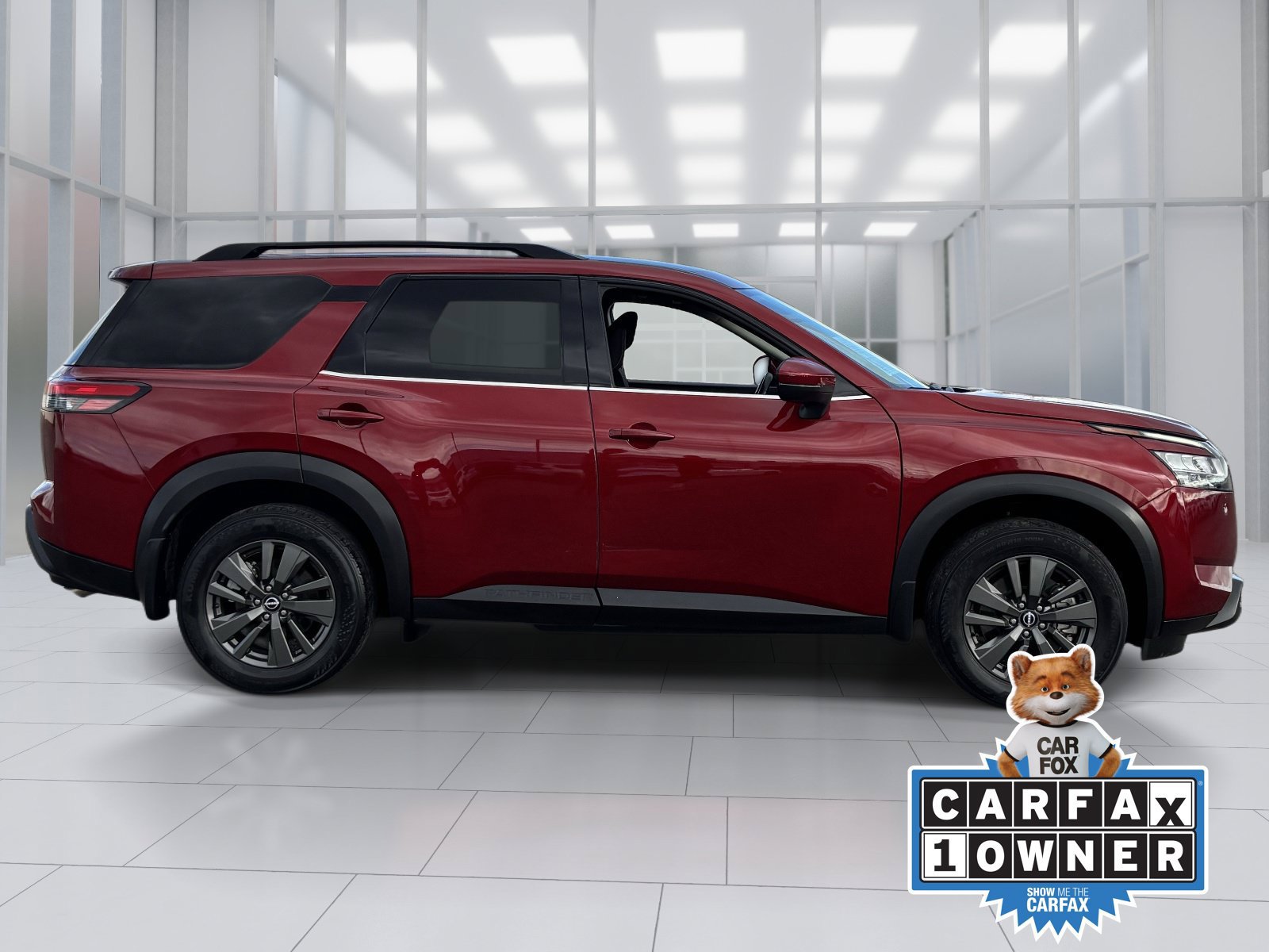 Used 2022 Nissan Pathfinder SV w/ SV Black Package FWD image 7