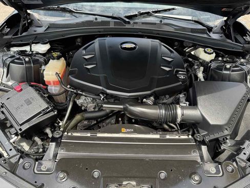 Used 2017 Chevrolet Camaro LT w/ RS Package RWD image 8