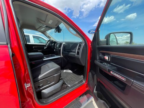 Used 2016 RAM 1500 Laramie w/ Convenience Group AWD/4WD image 20