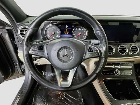 Used 2018 Mercedes-Benz E 300 w/ Premium 3 Package (Q03) image 13