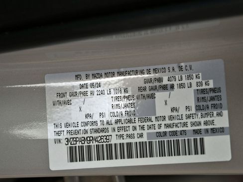 Used 2024 MAZDA MAZDA3 s image 29