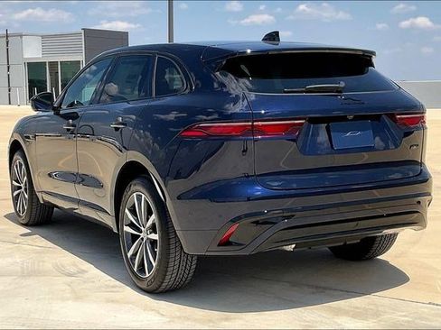 New 2026 Jaguar F-PACE R-Dynamic S image 3