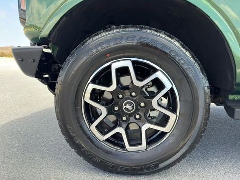 Used 2023 Ford Bronco Outer Banks AWD/4WD image 23