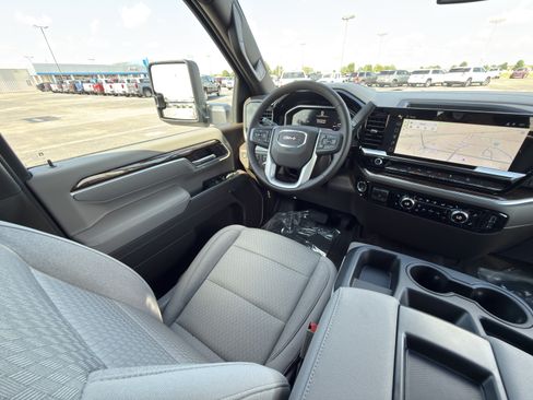 New 2026 GMC Sierra 2500 SLE w/ SLE Value Package; AWD/4WD image 20