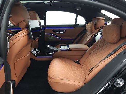 Certified 2025 Mercedes-Benz S 580e 4MATIC Sedan image 28