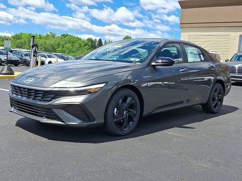 New 2026 Hyundai Elantra Sport FWD image 2