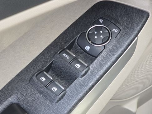 Used 2022 Ford EcoSport S AWD/4WD image 24
