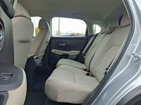 Used 2024 Honda HR-V LX image 10