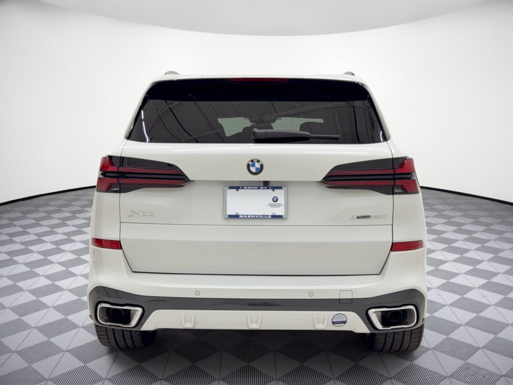 Certified 2026 BMW X5 xDrive40i w/ M Sport Package AWD/4WD image 11