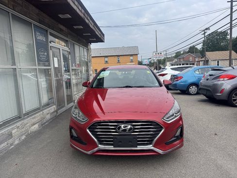 Used 2018 Hyundai Sonata SE FWD image 2