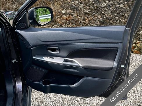 Used 2020 Mitsubishi Outlander Sport SE FWD image 22